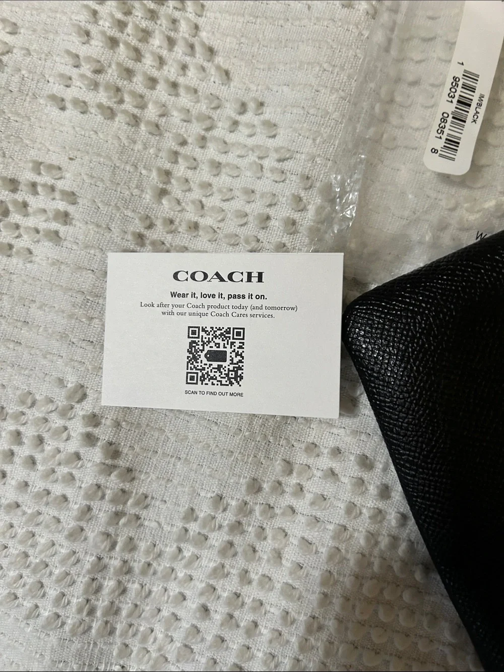 NWT Coach Black Leather Zip Wristlet with Gold Logo - Picture 4 of 6